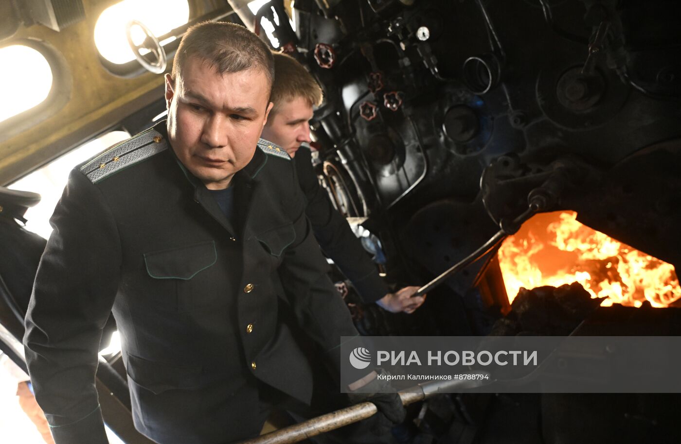 Презентация "Поезда Деда Мороза"