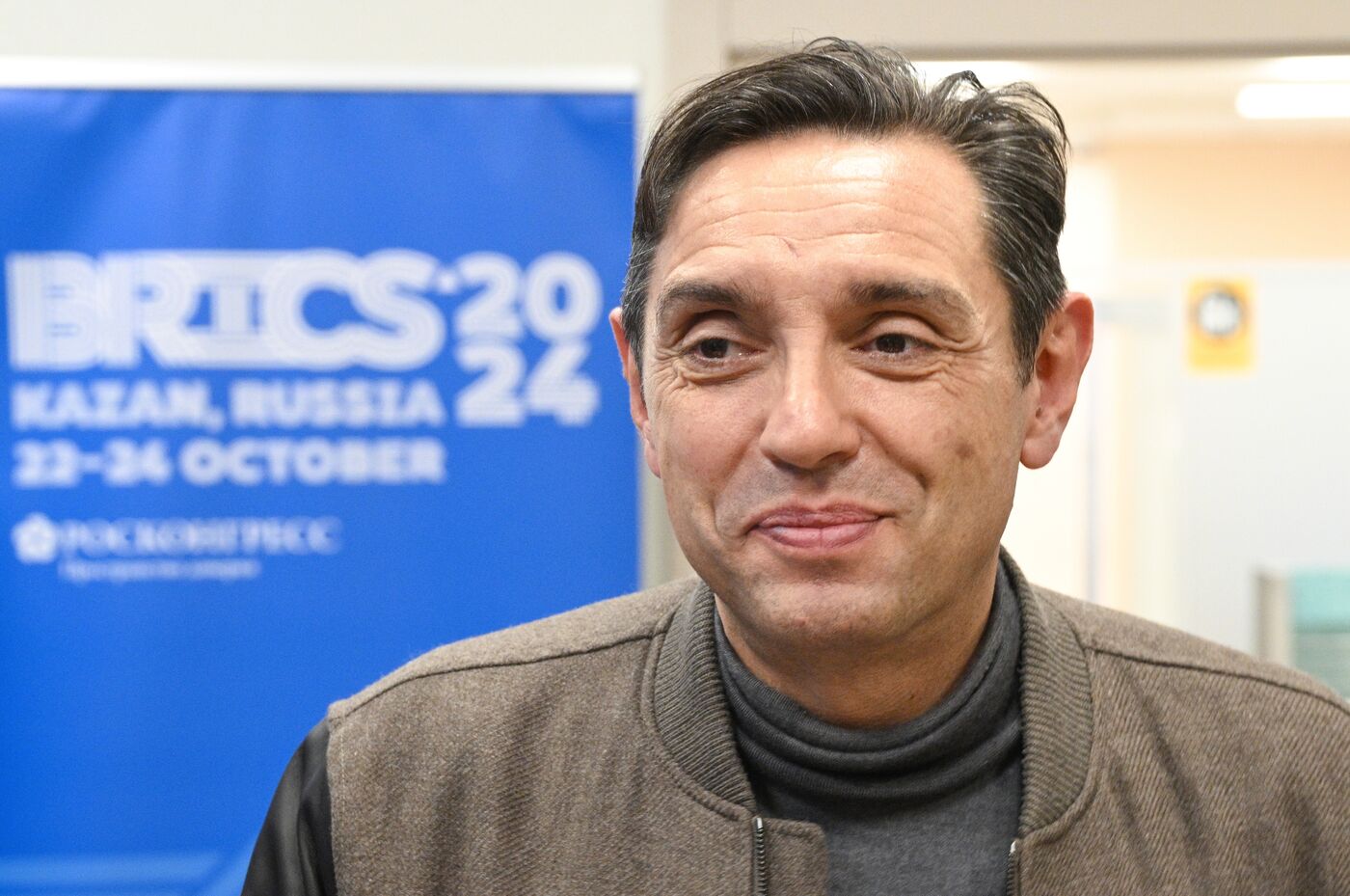 XVI саммит БРИКС. Прилет заместителя председателя правительства Сербии Александра Вулина