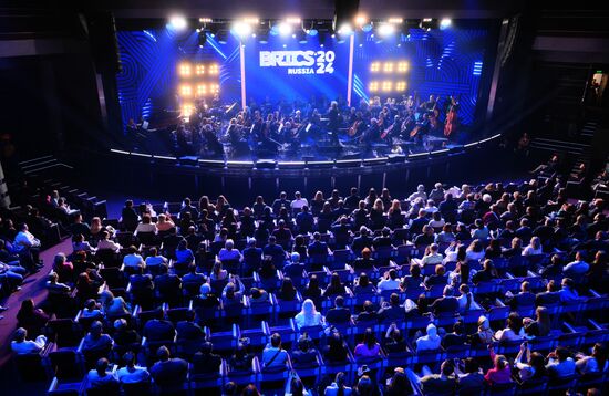 XVI саммит БРИКС. Концерт солистов БРИКС