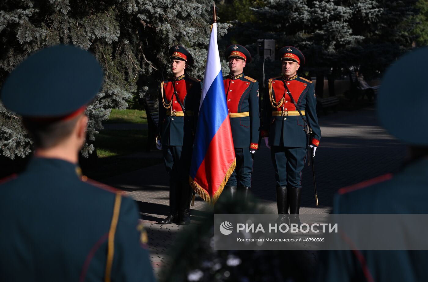 Возложение цветов ко Дню освобождения города Мелитополь