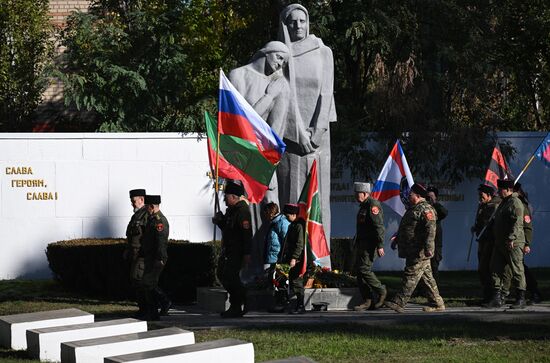 Возложение цветов ко Дню освобождения города Мелитополь