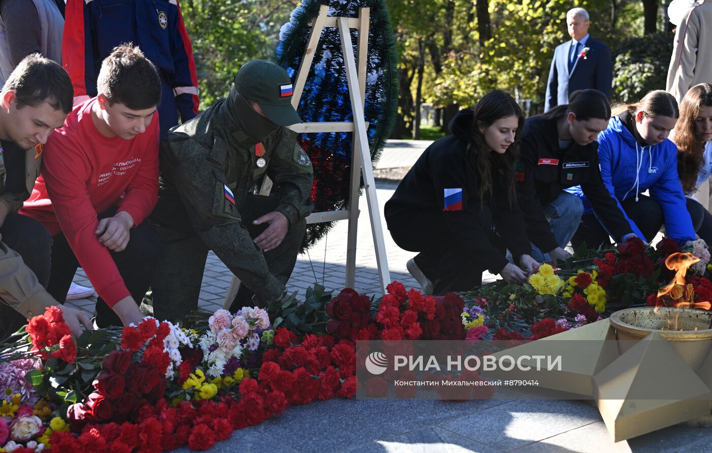 Возложение цветов ко Дню освобождения города Мелитополь