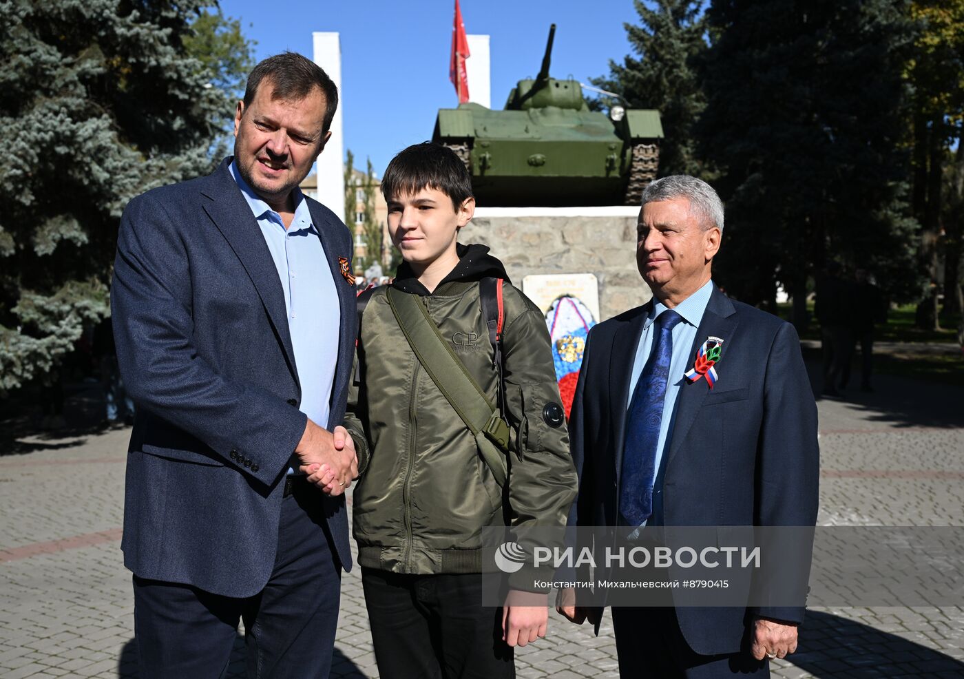 Возложение цветов ко Дню освобождения города Мелитополь