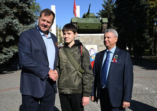 Возложение цветов ко Дню освобождения города Мелитополь