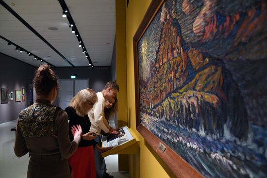 Выставка "Новое общество художников" 