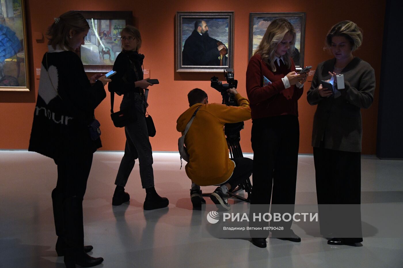 Выставка "Новое общество художников" 