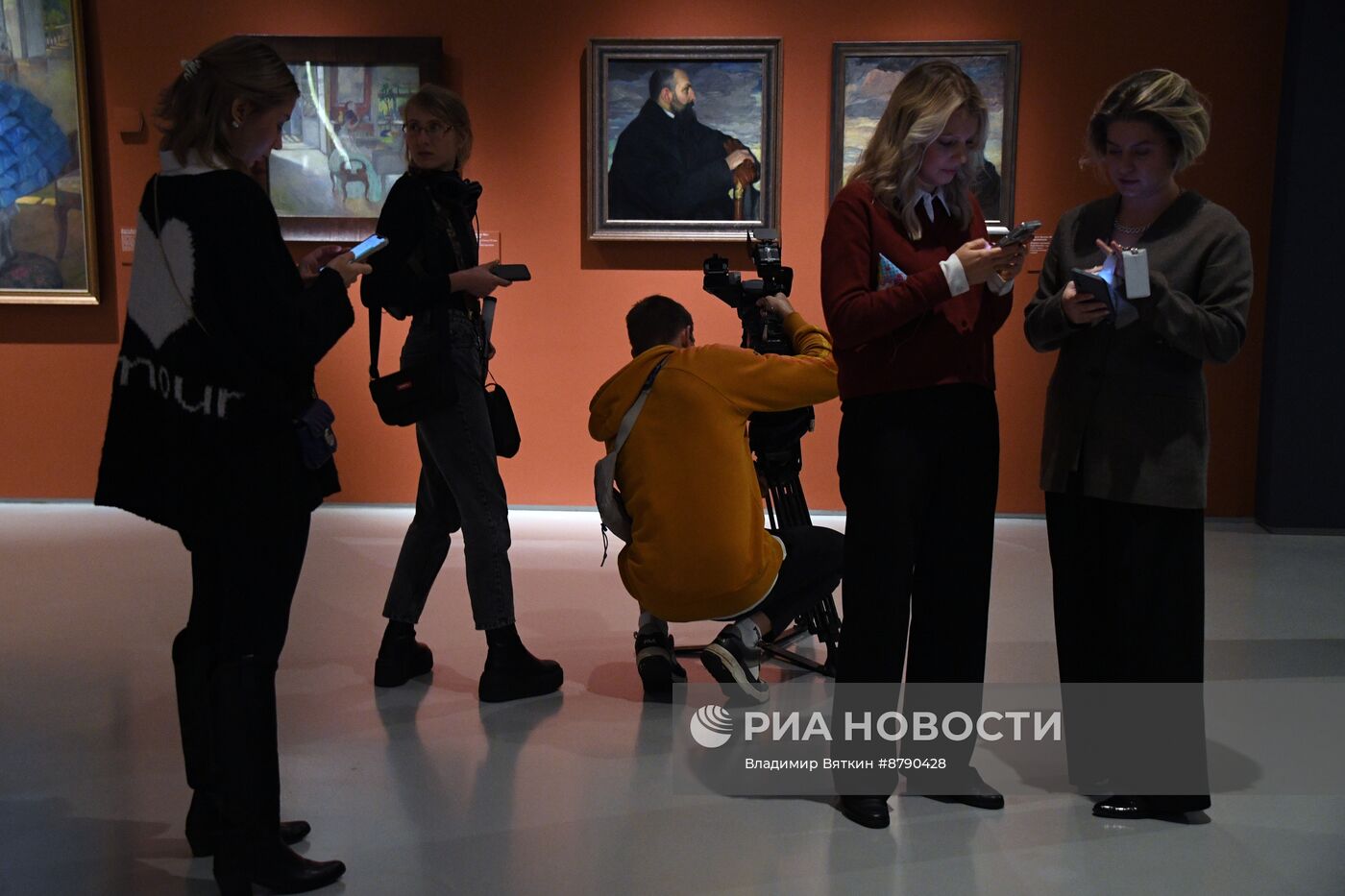 Выставка "Новое общество художников" 
