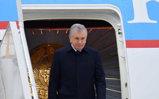 XVI саммит БРИКС. Прилет президента Узбекистана Шавката Мирзиеева