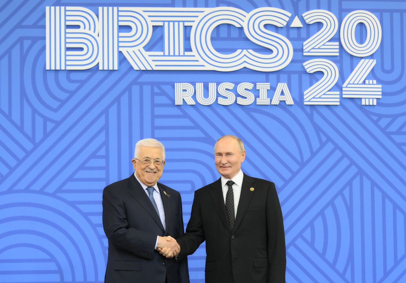 XVI саммит БРИКС. Церемония официальной встречи президентом РФ В. Путиным глав делегаций стран БРИКС