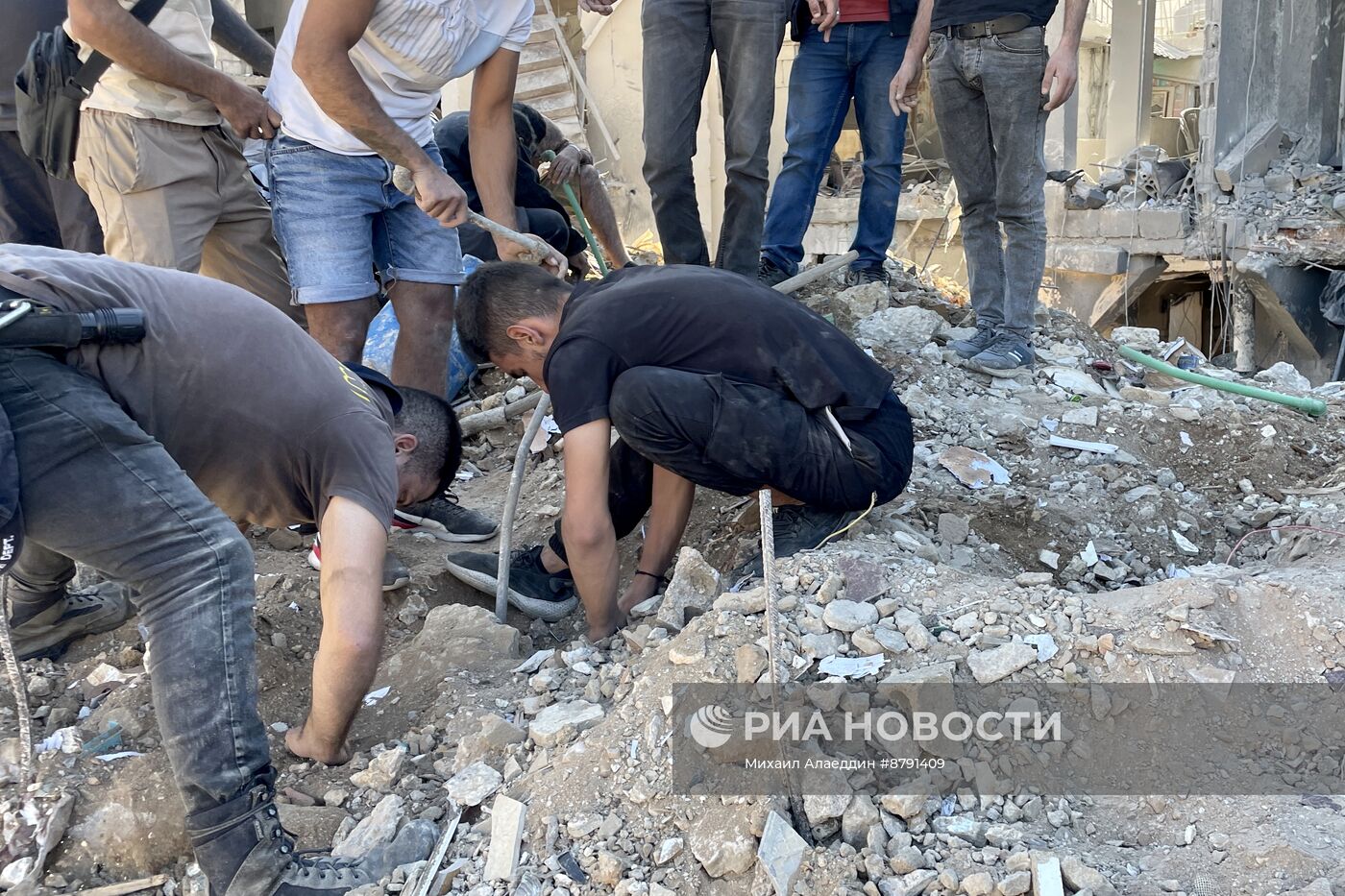 Последствия удара израильской авиации по центру Бейрута