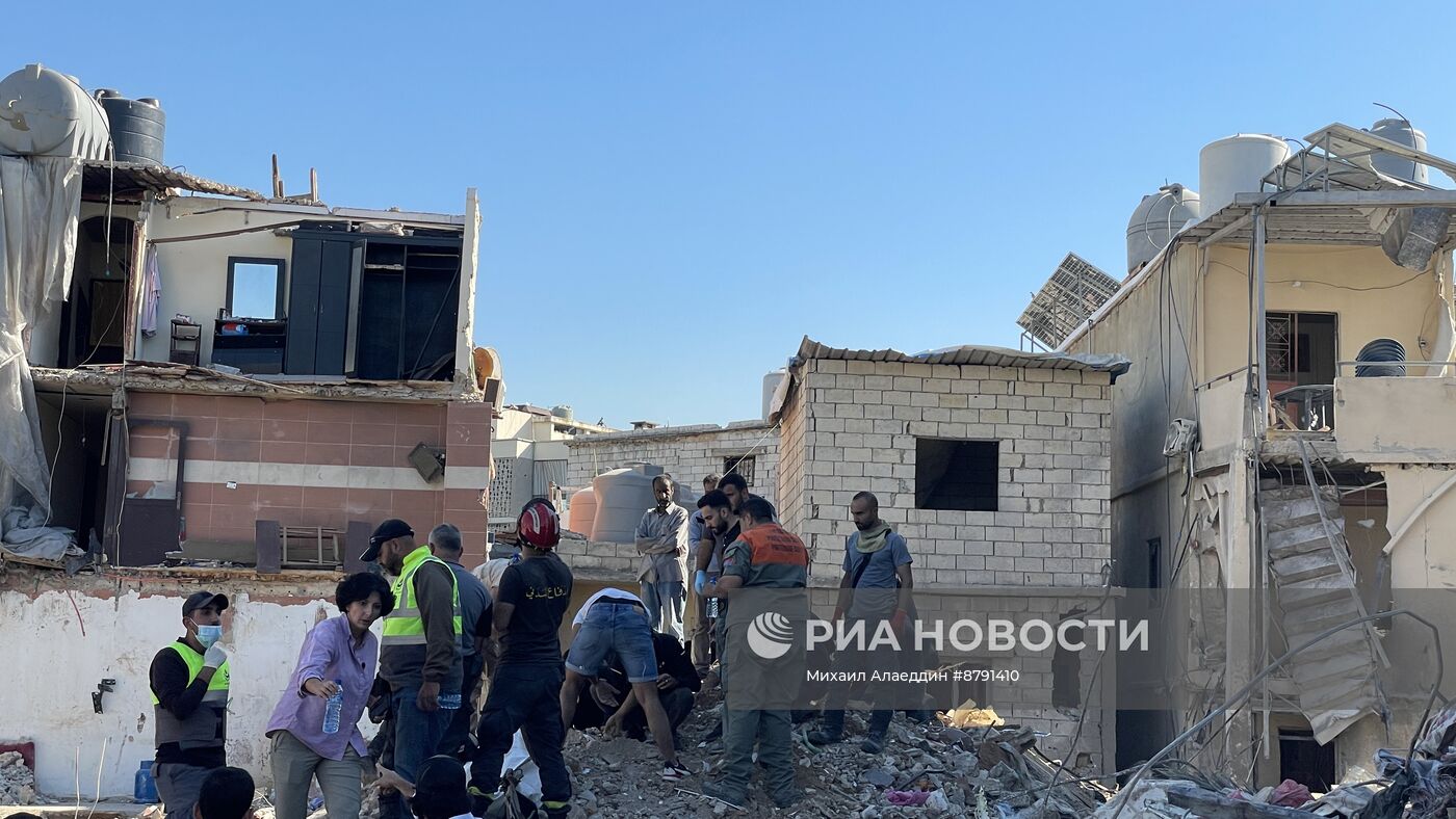 Последствия удара израильской авиации по центру Бейрута