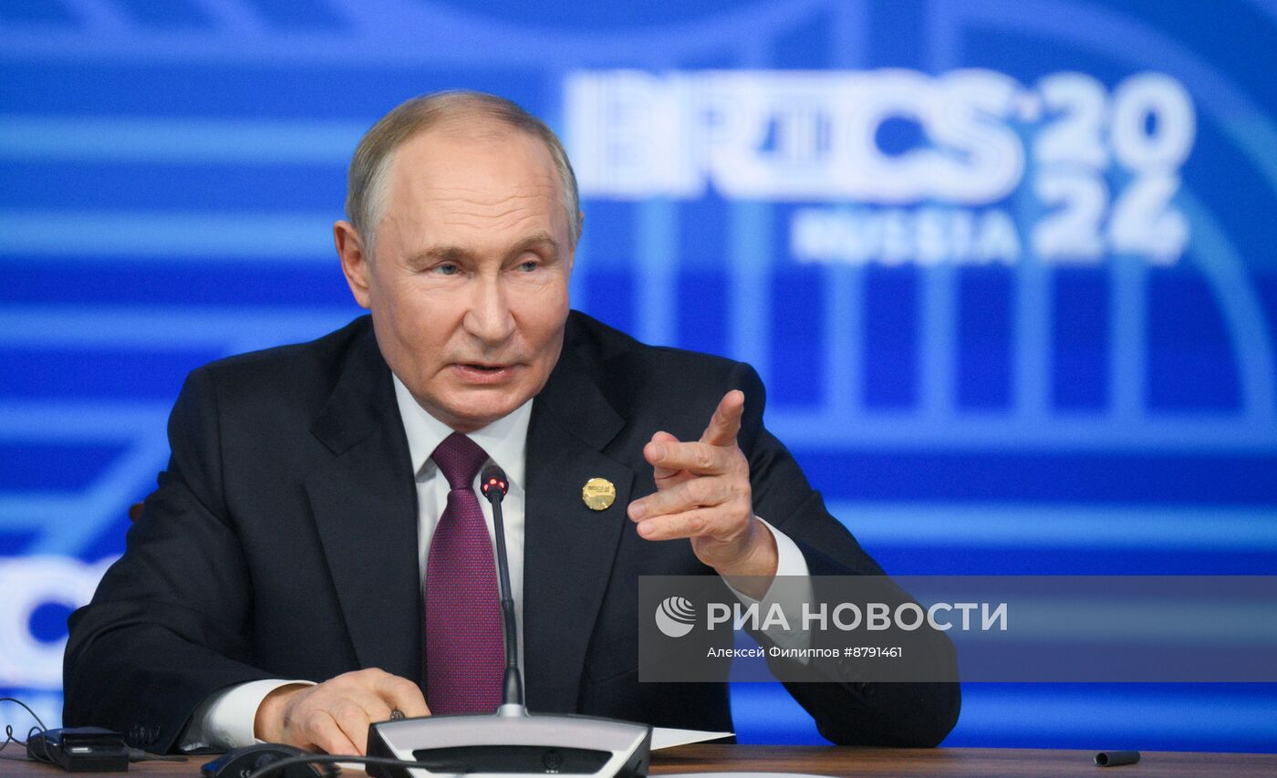 XVI саммит БРИКС. Пресс-конференция президента РФ Владимира Путина