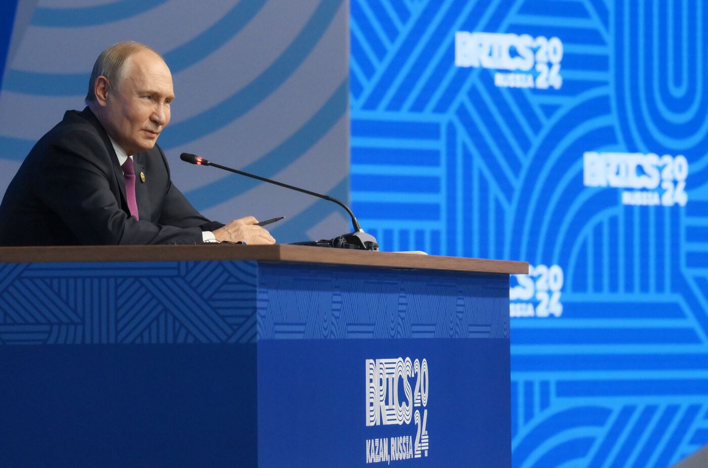 XVI саммит БРИКС. Пресс-конференция президента РФ Владимира Путина