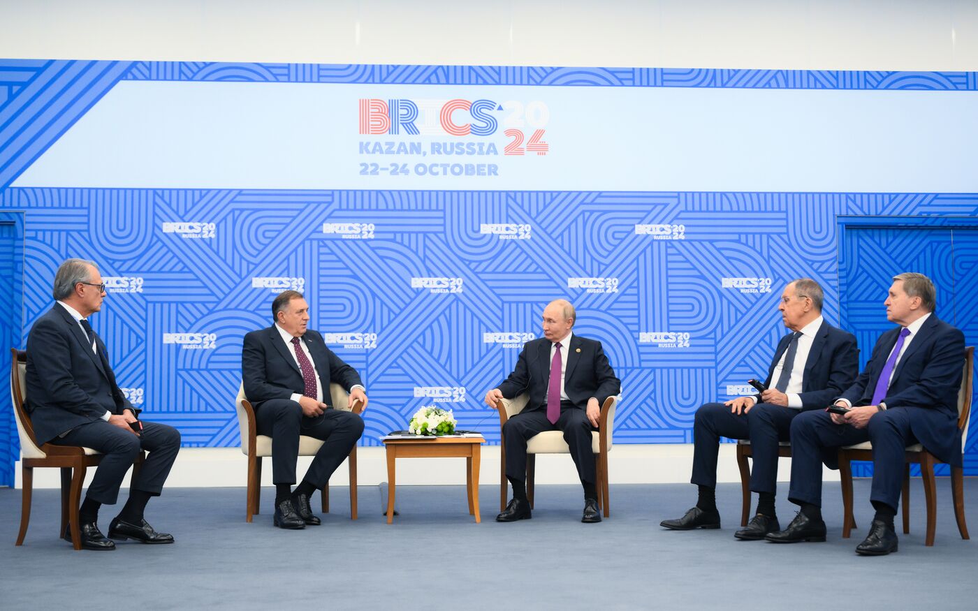 XVI саммит БРИКС. Встреча президента РФ Владимира Путина с президентом Республики Сербской Милорадом Додиком