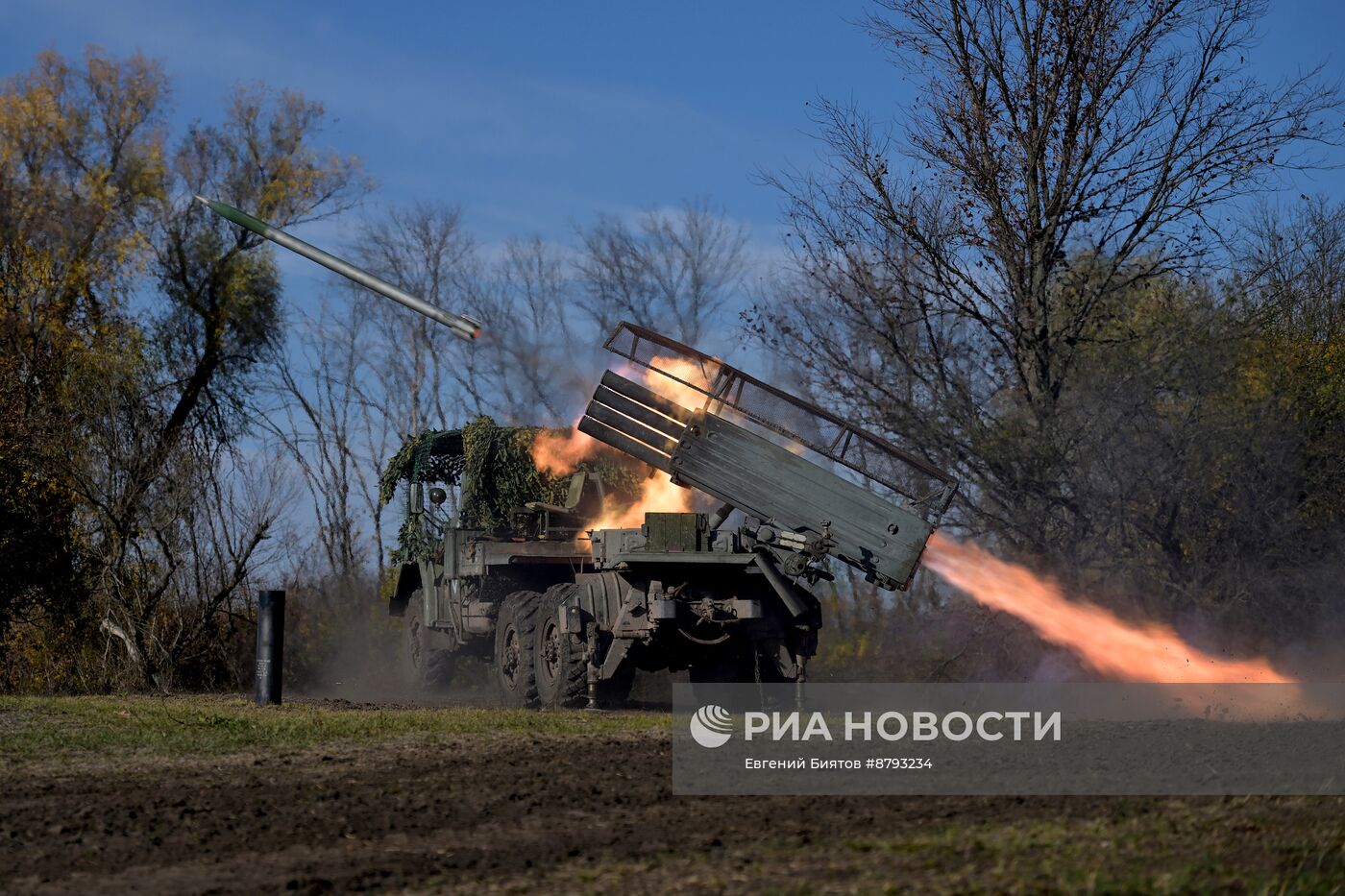 Боевая работа РСЗО "Град-1" 25 общевойсковой армии группировки войск Запад на Краснолиманском участке фронта в ЛНР