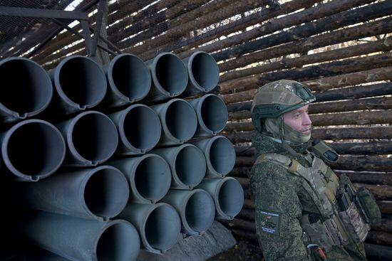 Боевая работа РСЗО "Град-1" 25 общевойсковой армии группировки войск Запад на Краснолиманском участке фронта в ЛНР