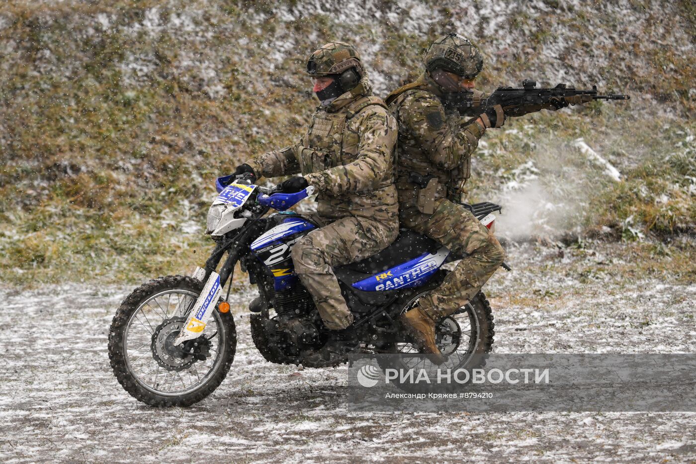 Подготовка разведчиков в Новосибирском высшем военном командном училище