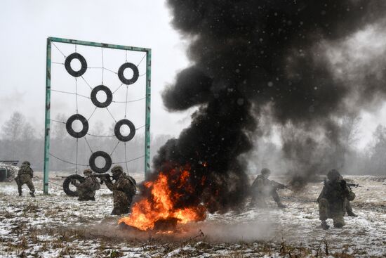 Подготовка разведчиков в Новосибирском высшем военном командном училище