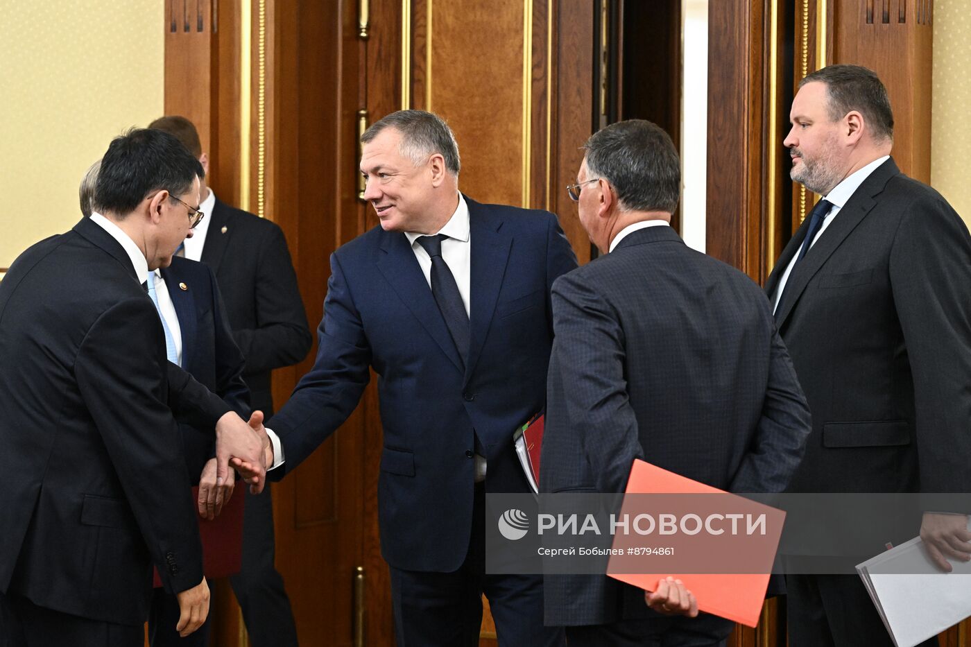 Премьер-министр Михаил Мишустин провел заседание правительства РФ