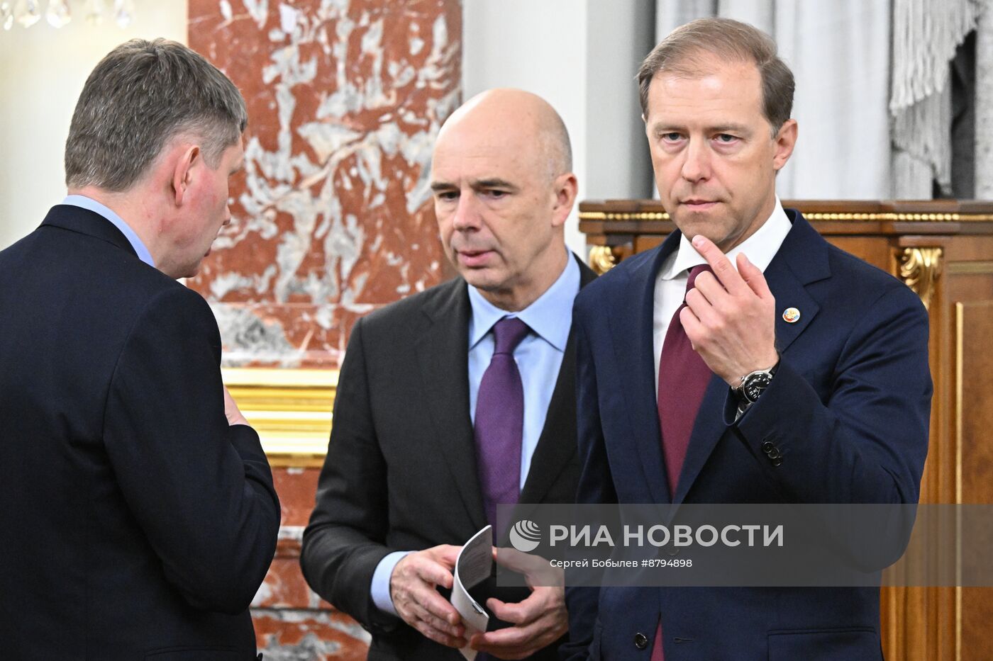 Премьер-министр Михаил Мишустин провел заседание правительства РФ