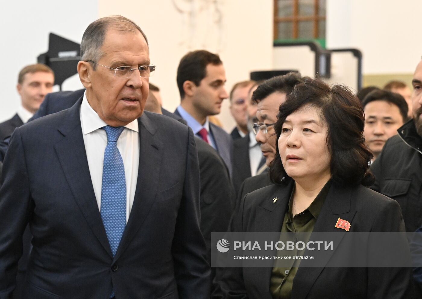 Открытие памятной доски Ким Ир Сену на Ярославском вокзале