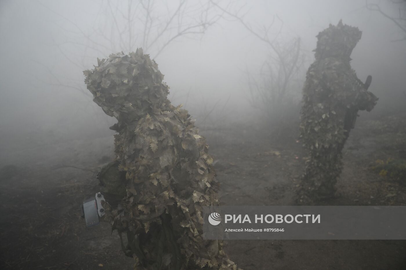 Занятия по боевой подготовке на полигоне в Саратовской области