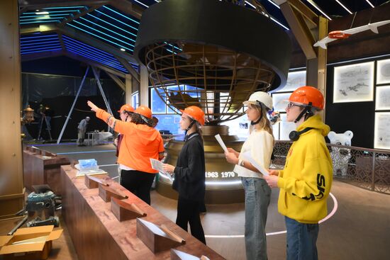 Подготовка к открытию Национального центра "Россия"