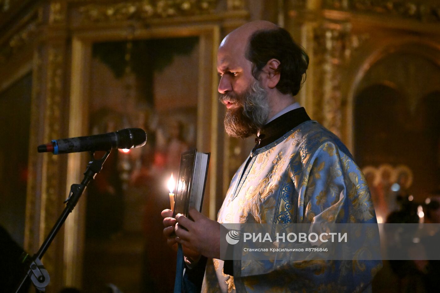 Патриаршее служение в канун праздника Казанской иконы Божией Матери