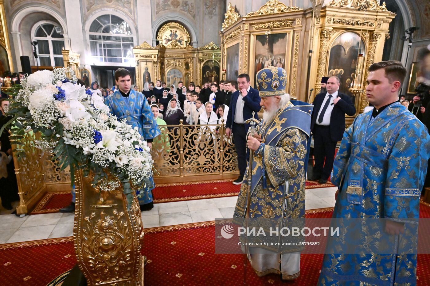 Патриаршее служение в канун праздника Казанской иконы Божией Матери