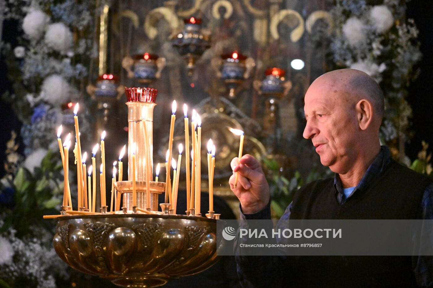 Патриаршее служение в канун праздника Казанской иконы Божией Матери