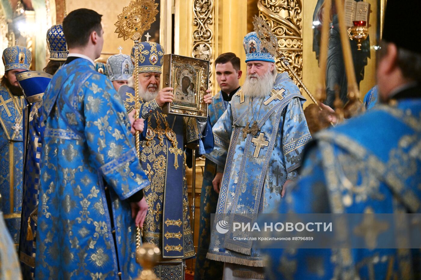 Патриаршее служение в канун праздника Казанской иконы Божией Матери