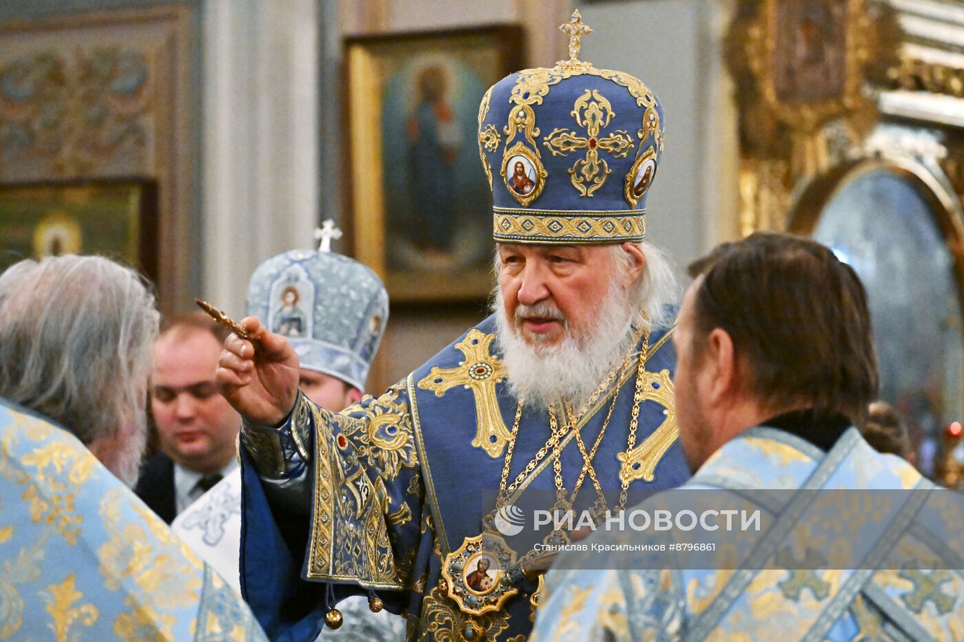 Патриаршее служение в канун праздника Казанской иконы Божией Матери