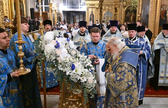 Патриаршее служение в канун праздника Казанской иконы Божией Матери