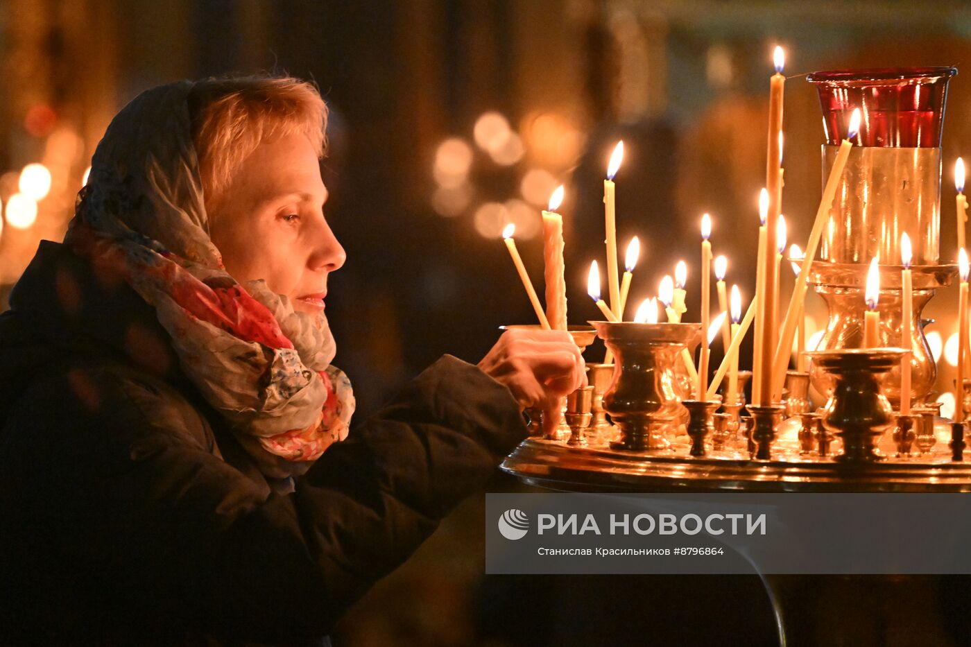 Патриаршее служение в канун праздника Казанской иконы Божией Матери