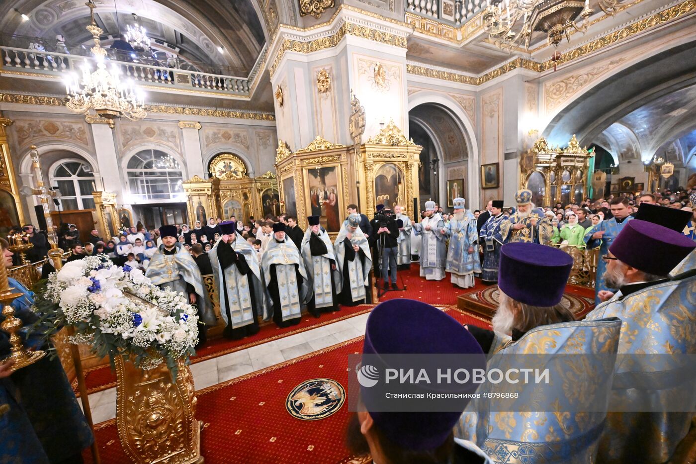 Патриаршее служение в канун праздника Казанской иконы Божией Матери