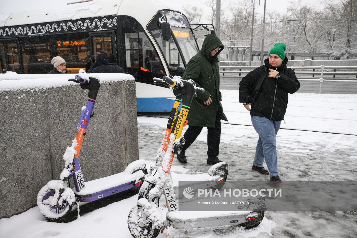 Снег в Москве