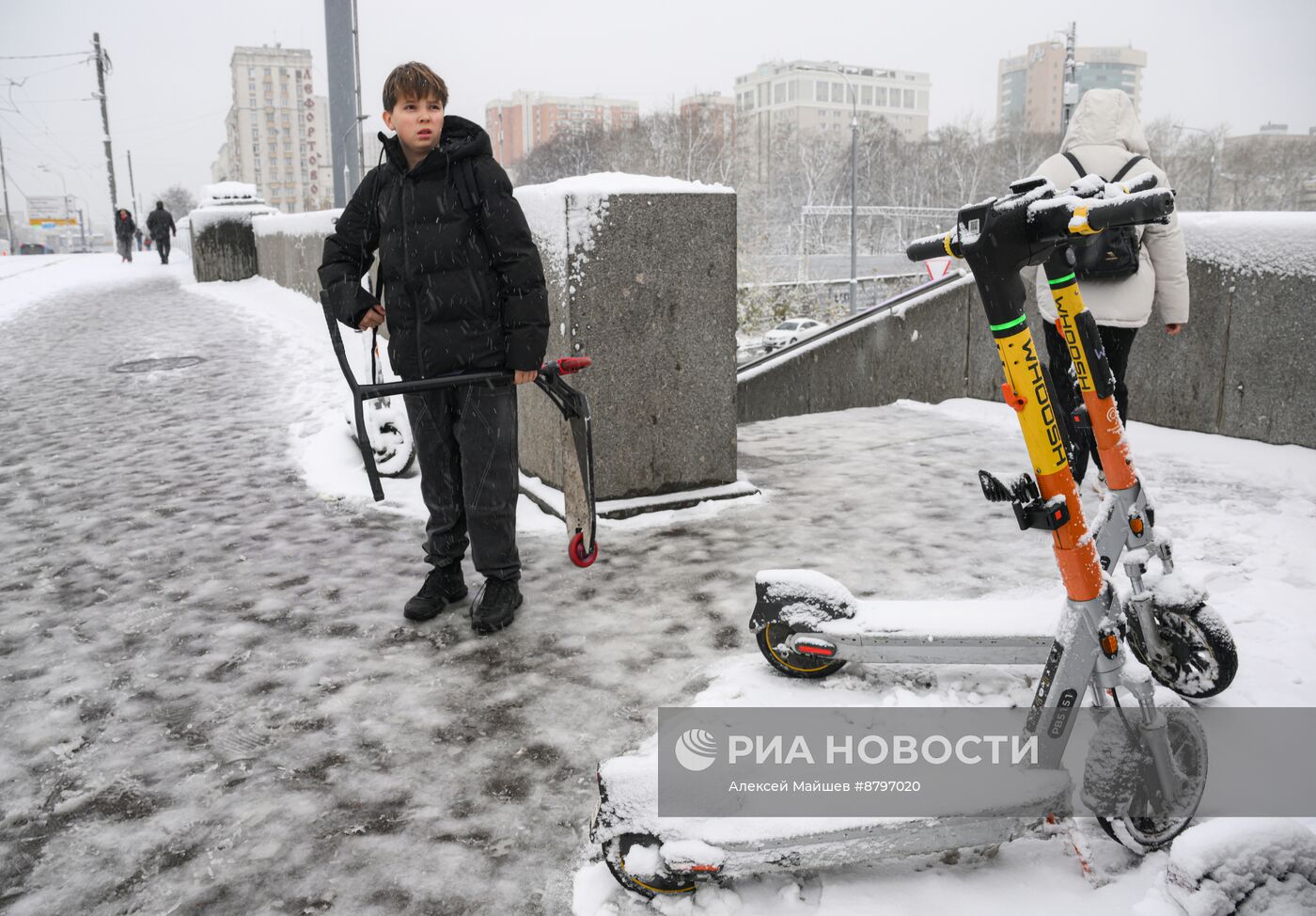 Снег в Москве