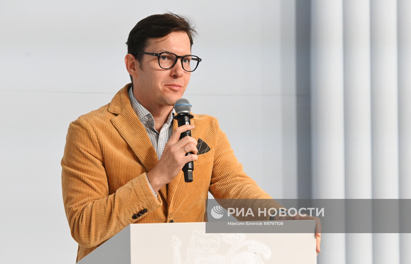 Симпозиум "Создавая будущее". Киберпанк и биопанк: к какому технологическому будущему мы стремимся?