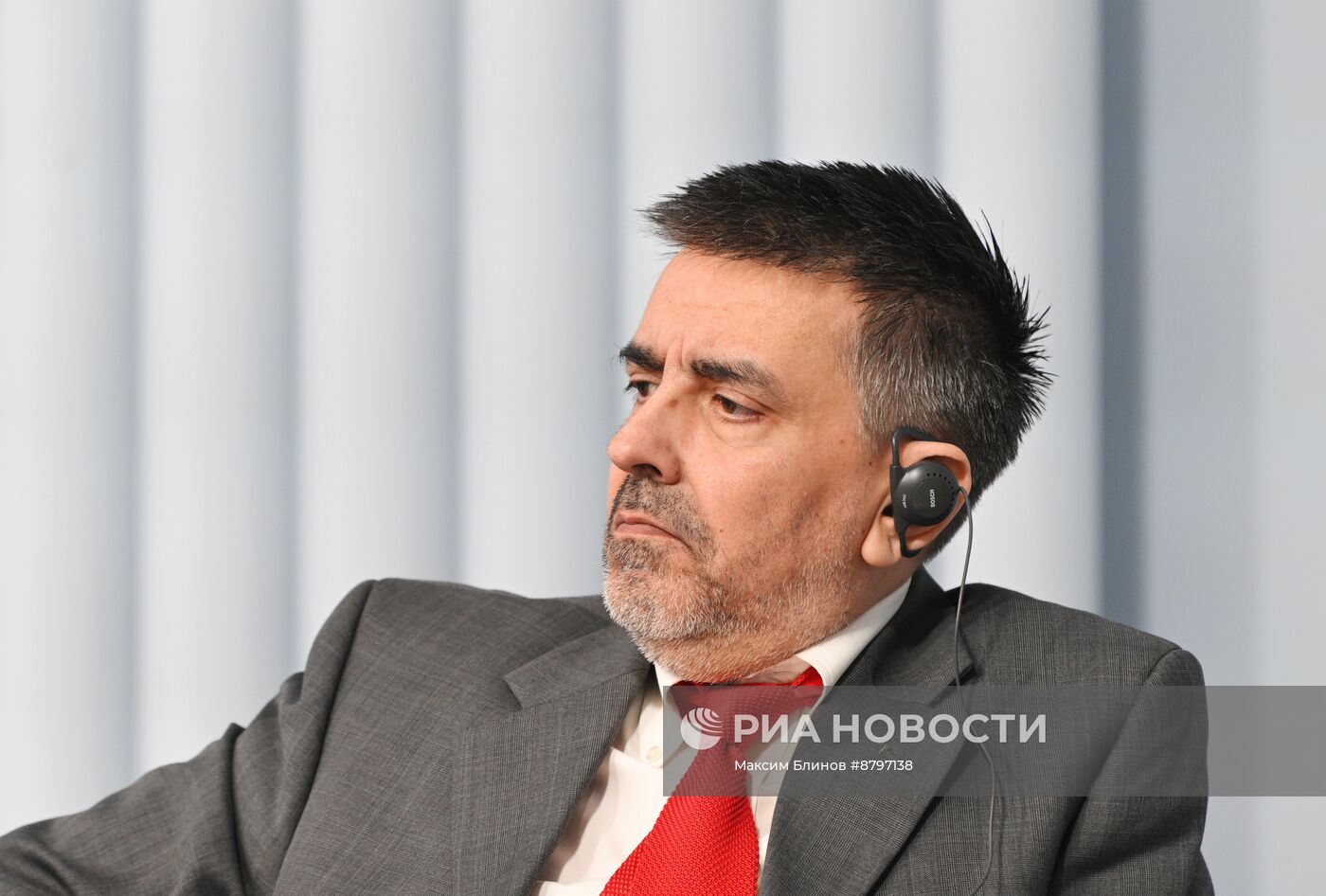 Симпозиум "Создавая будущее". Киберпанк и биопанк: к какому технологическому будущему мы стремимся?