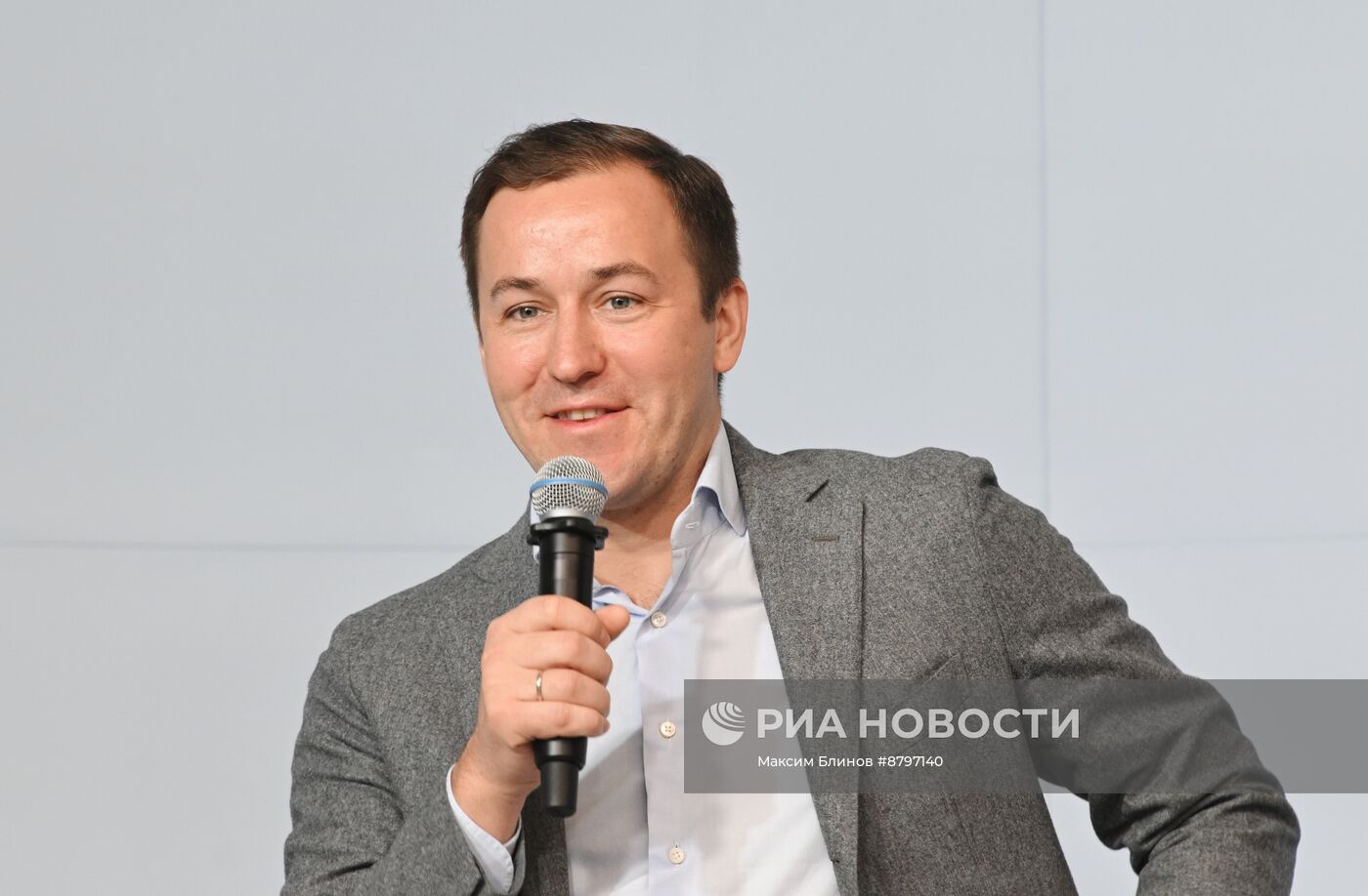 Симпозиум "Создавая будущее". Киберпанк и биопанк: к какому технологическому будущему мы стремимся?