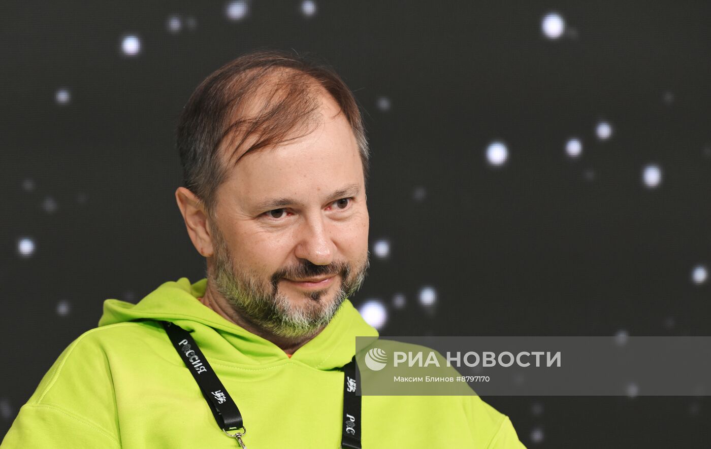 Симпозиум "Создавая будущее". Киберпанк и биопанк: к какому технологическому будущему мы стремимся?