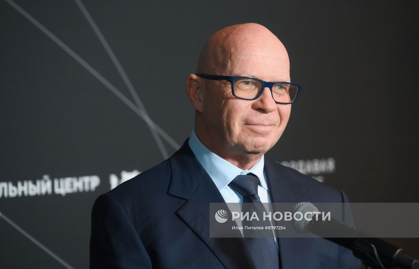 Симпозиум "Создавая будущее". Пресс-подходы