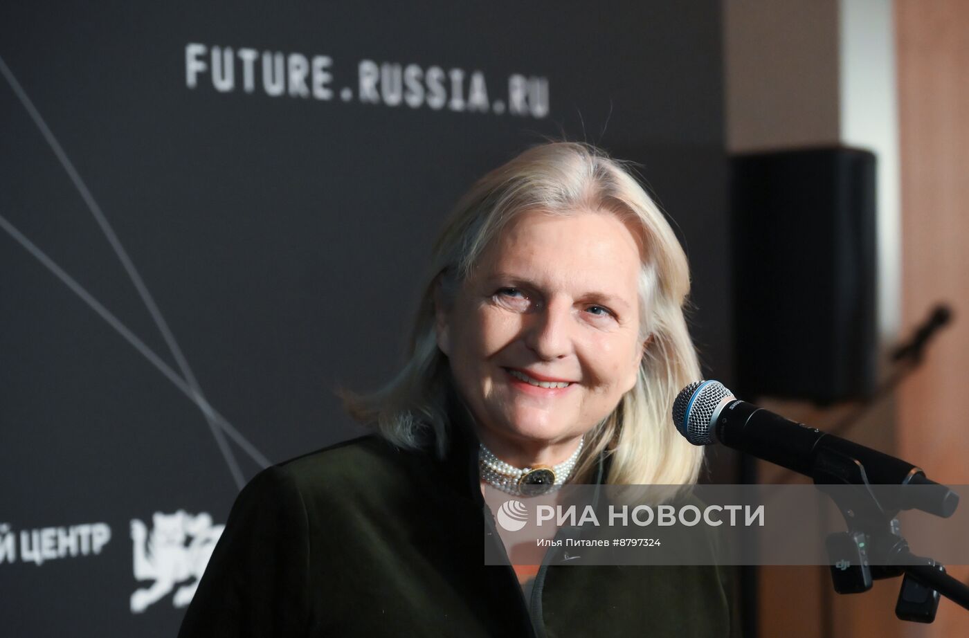 Симпозиум "Создавая будущее". Пресс-подходы