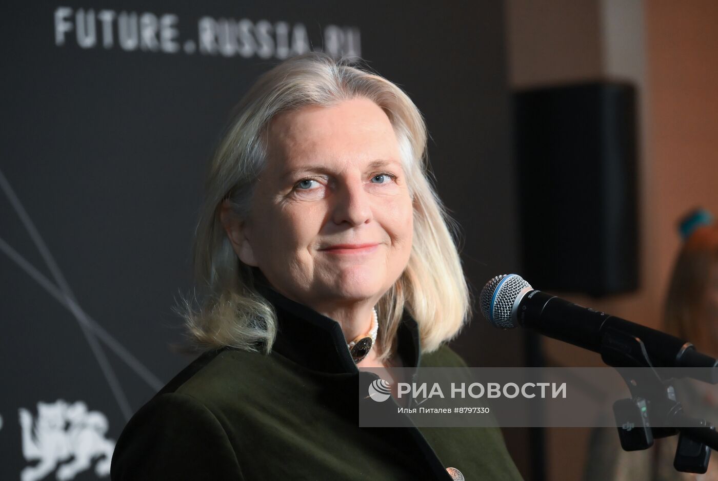 Симпозиум "Создавая будущее". Пресс-подходы