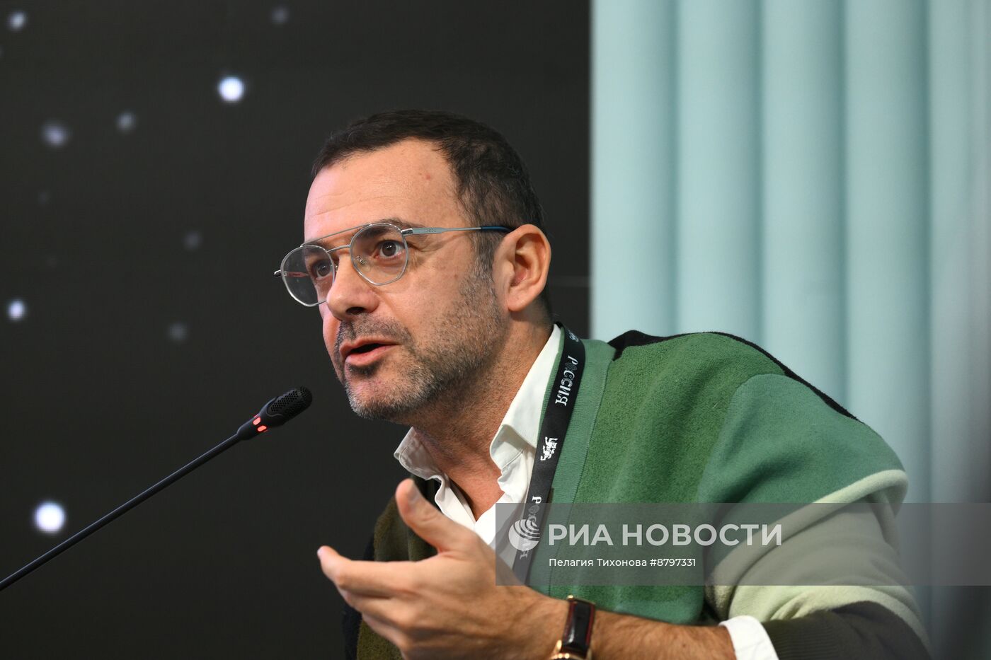 Симпозиум "Создавая будущее". Эволюция мозга: как мир меняет нас?