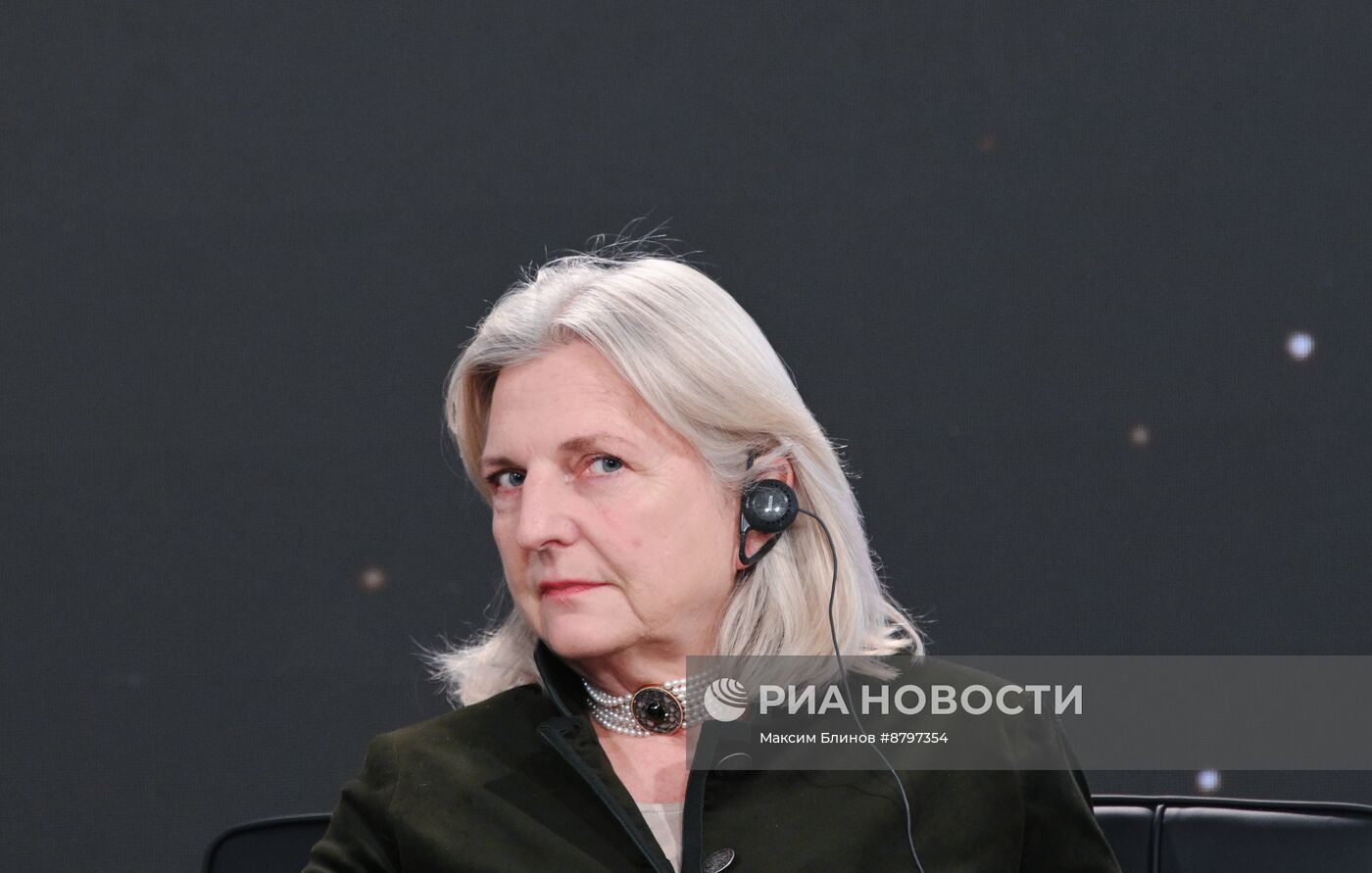 Симпозиум "Создавая будущее". Искусство жизни. Серия интервью С.И. Михайловского