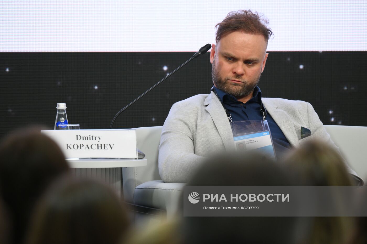 Симпозиум "Создавая будущее". Эволюция мозга: как мир меняет нас?