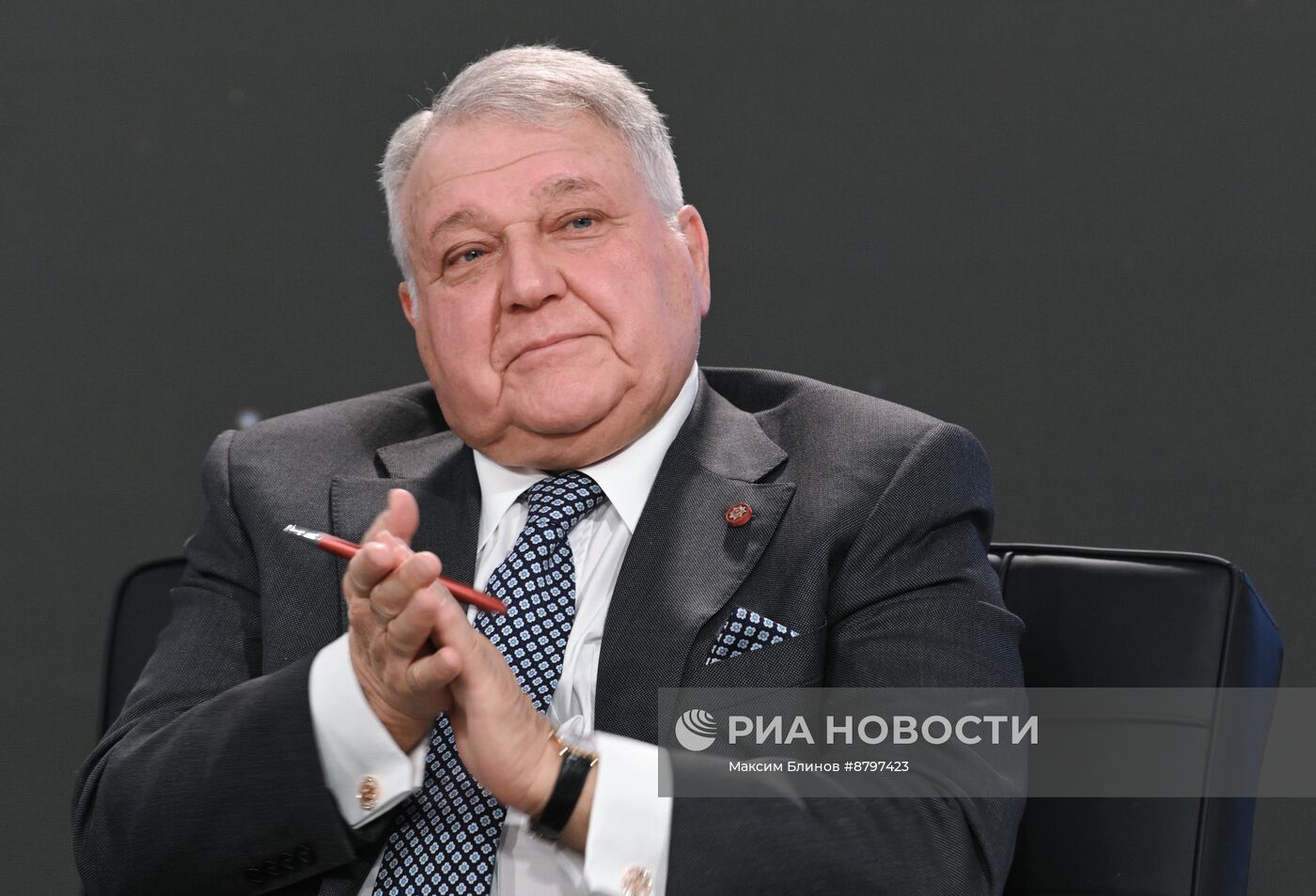 Симпозиум "Создавая будущее". Искусство жизни. Серия интервью С.И. Михайловского