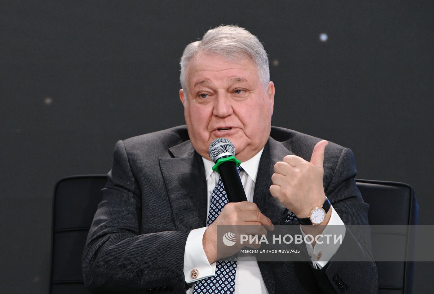 Симпозиум "Создавая будущее". Искусство жизни. Серия интервью С.И. Михайловского