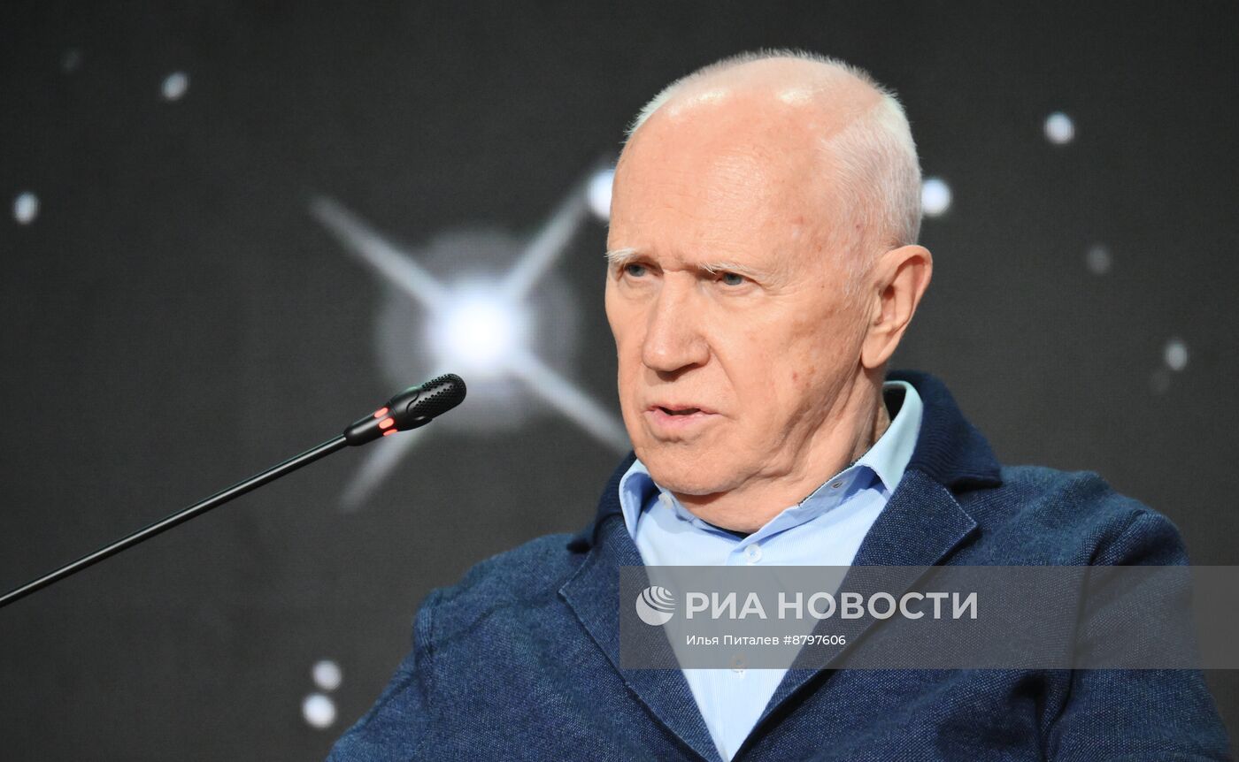 Симпозиум "Создавая будущее". Чистая энергетика будущего